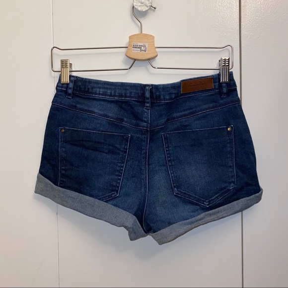 ZARA High-Waisted Jean Shorts - Picture 2 of 2
